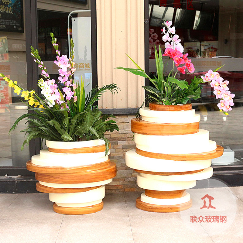 玻璃鋼S形花盆深圳商場美陳創(chuàng)意花盆定制廠家